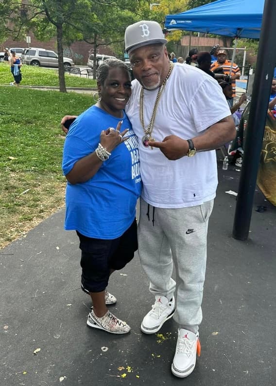 2022 community supporters bonding at Winnin Against Addiction walk in Boston