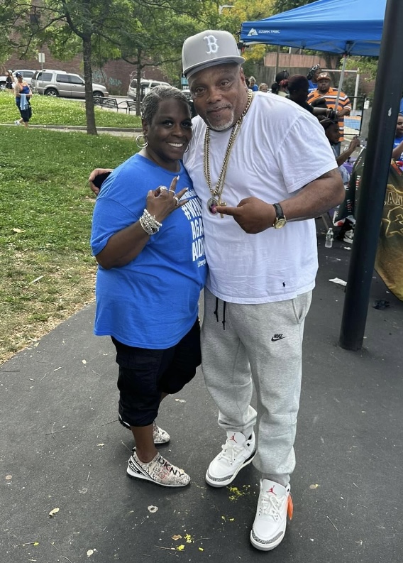 2022 community supporters bonding at Winnin Against Addiction walk in Boston